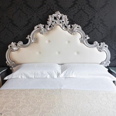 Opera Relais Bed & Breakfast Месина Екстериор снимка